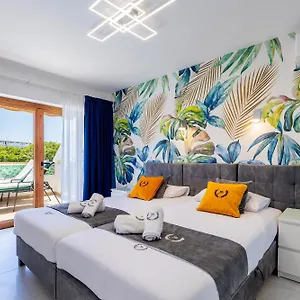  Apartment Geranios 110
